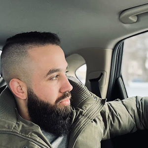 Meet your Posher, Hamza